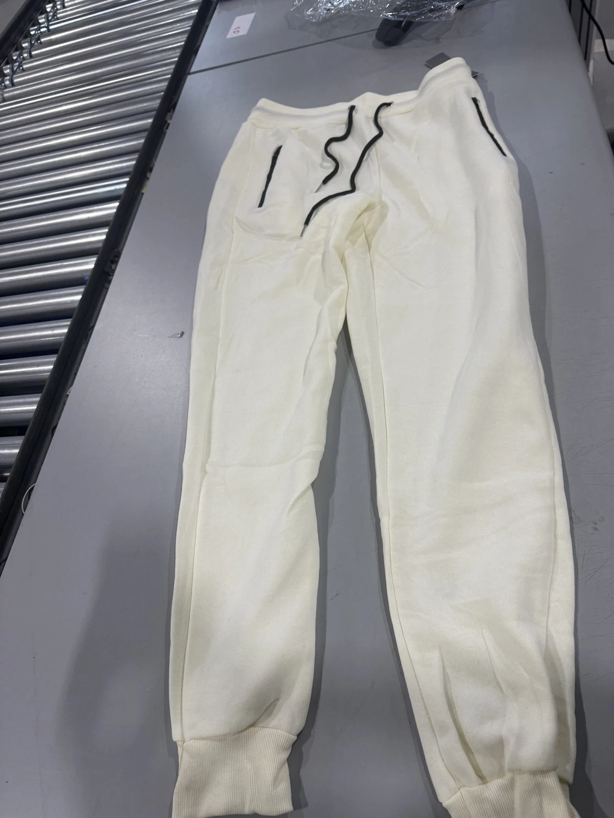 AVENUE 1975 MEN'S JOGGER - SIZE: MEN M - NATURAL