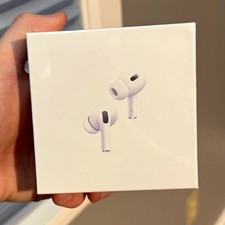 Apple AirPods Pro 2nd Gen White Wireless In-Ear MagSafe Case USB-C