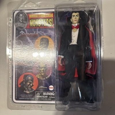 Diamond Select Toys Universal Monsters Mego EMCE Dracula Figure