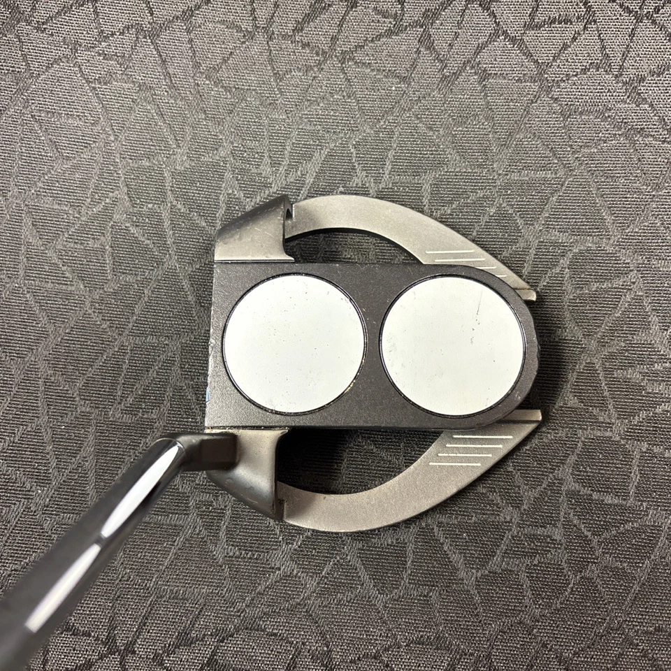 Женский паттер Odyssey O Works Black 2-ball FANG RH/Cover  - Изображение 4 из 4