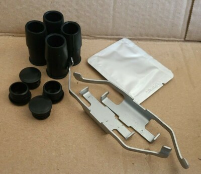Zubehörsatz Set Führungshülse Bremsbeläge Hinten für BMW 1 2 I3 X1 MINI Mini