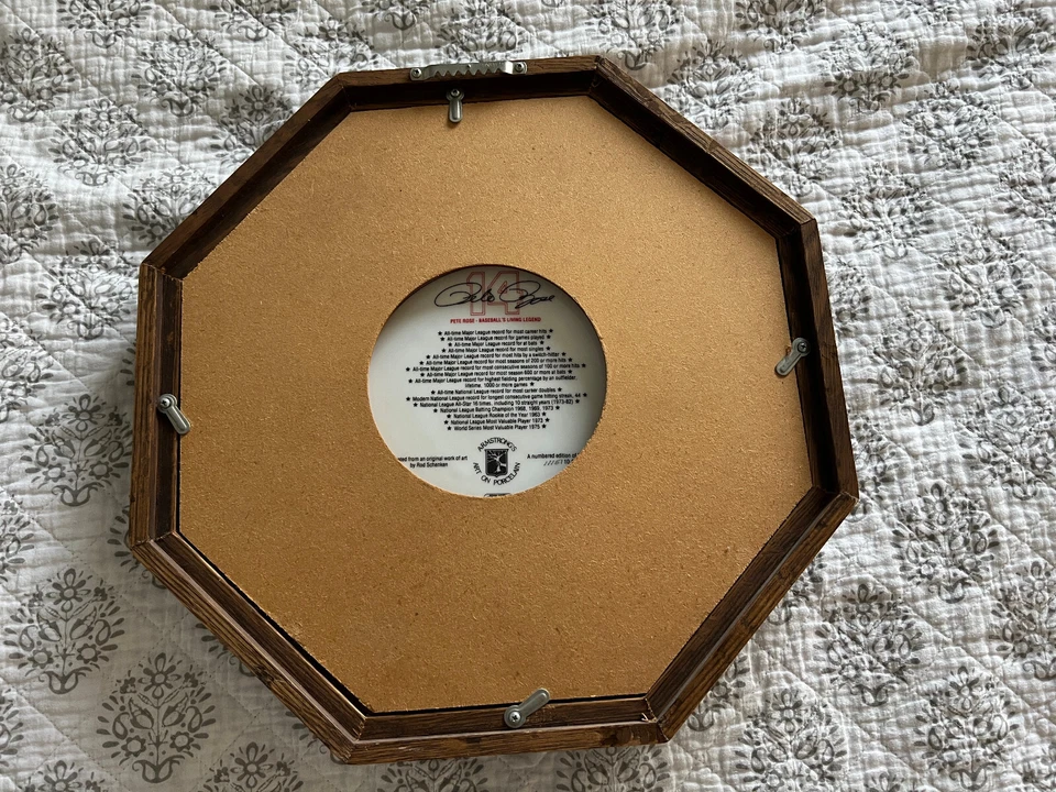Pete Rose Cincinnati Reds Limited Edition & Numbered 10" Plate and Frame - Image 4 of 4