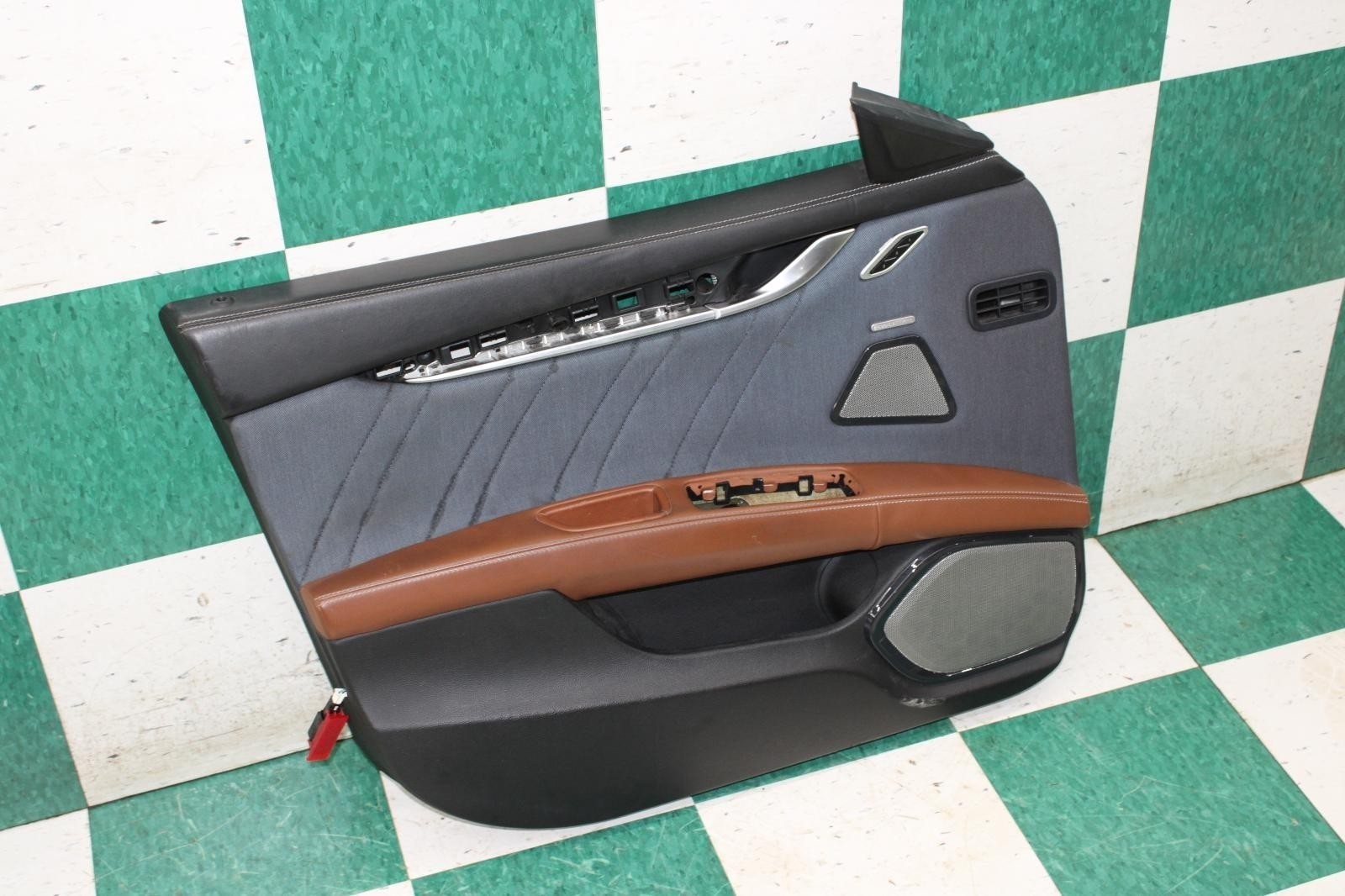 Maserati Ghibli 2014-2019 Front Left Side panel Brown