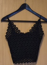 Kurzes Damen Top Gr.M Schwarz  mit Blumenmuster