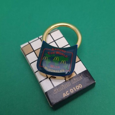 McDonalds   AROUND THE WORLD Golden Arch Schlüsselanhänger Key Ring   90er Happy Meal