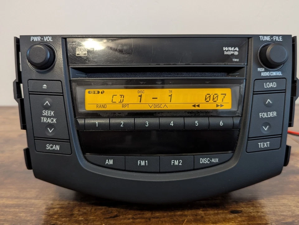 OEM Toyota RAV4 2006-2008 6-dics CD MP3 WMA Player 11812 - 86120-42170 - Image 2 of 4