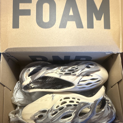 adidas Yeezy Foam RNNR Men s Slip On Low Top Sneaker Breathable Marbled Gray