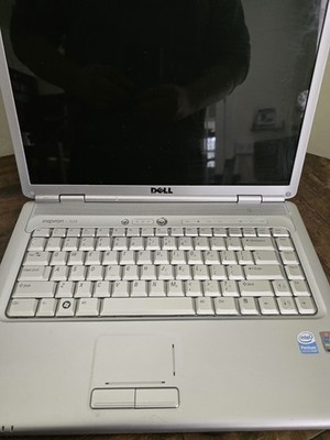 Dell Inspiron 1525, Boots. Needs HDD