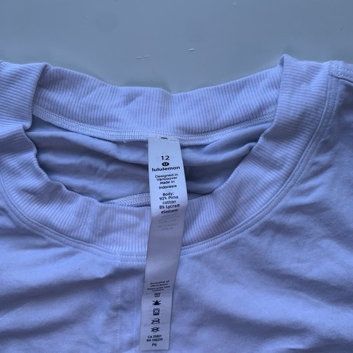 Camiseta sin mangas Lululemon Muscle talla 12 Cinch Me Up Front azul claro entrenamiento - Imagen 2 de 9