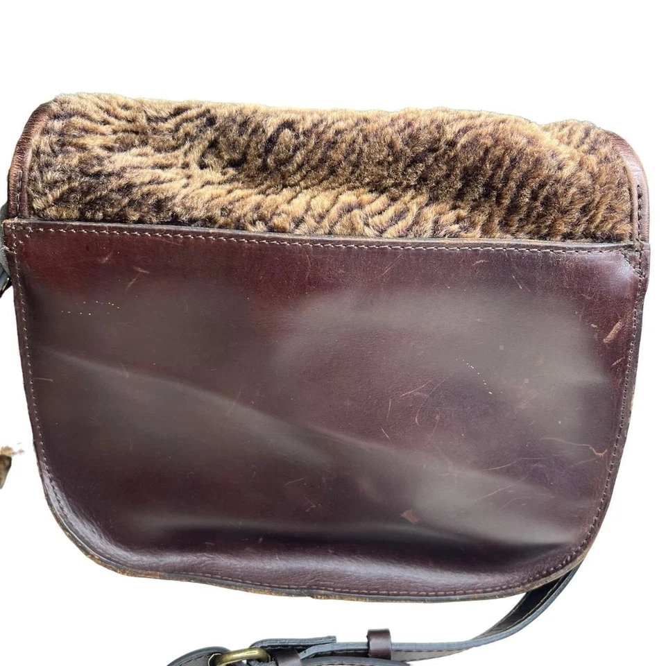Bolso Bandolera Patricia Nash Salerno Piel de Oveja Sillín Marrón Chocolate Boho Foto 4 de 4