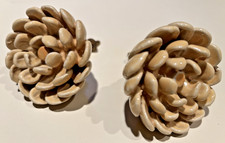 Decorative flower drawer pulls / drawer knobs. Set of 2