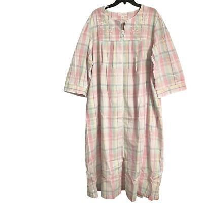Miss Elaine Robe Duster Medium Pink Blue Plaid Seersucker Zip-up Cozy Granny NWT