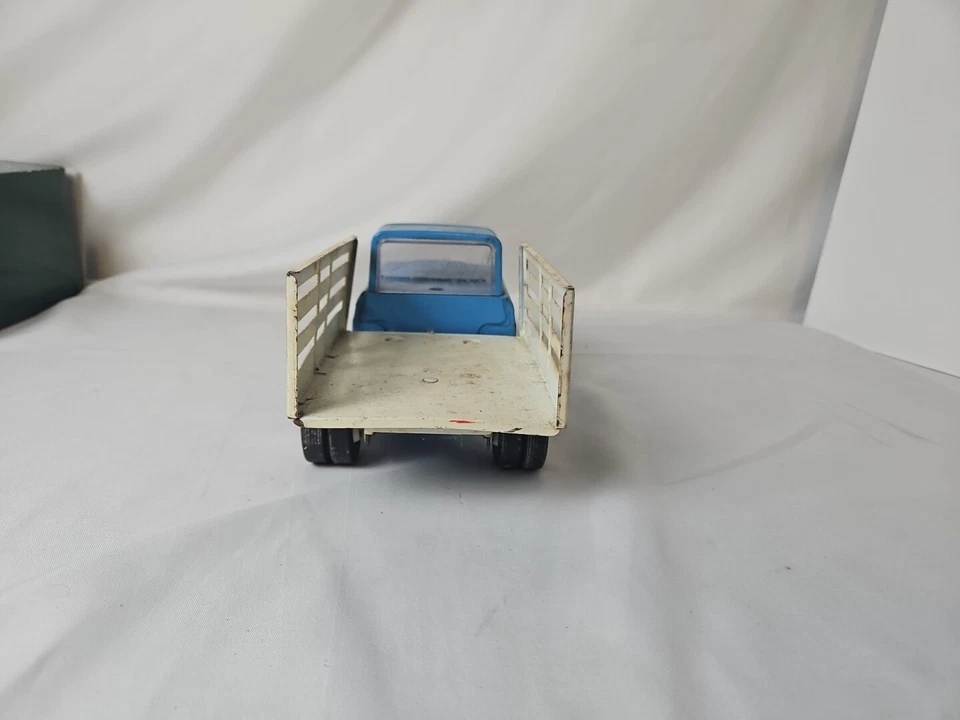 Vintage Tonka Stake Truck Jeep Blue And White tilt bed Farm 1960’s #MM - Изображение 4 из 4