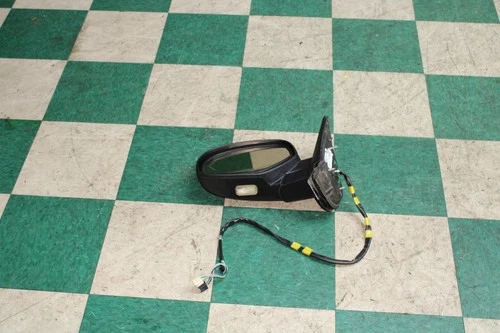 07-08 Yukon Olympic White Driver Side Left LH Power Door Mirror Turn Signal OEM