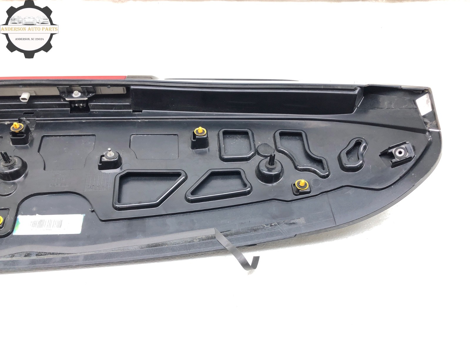 2017-2020 MASERATI LEVANTE REAR LIFTGATE ROOF SPOILER 3RD BRAKE LIGHT OEM