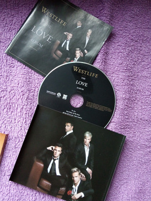 no CD bo ))   WESTLIFE -The Rose/  Total eclipse/ Easy/You light up my life