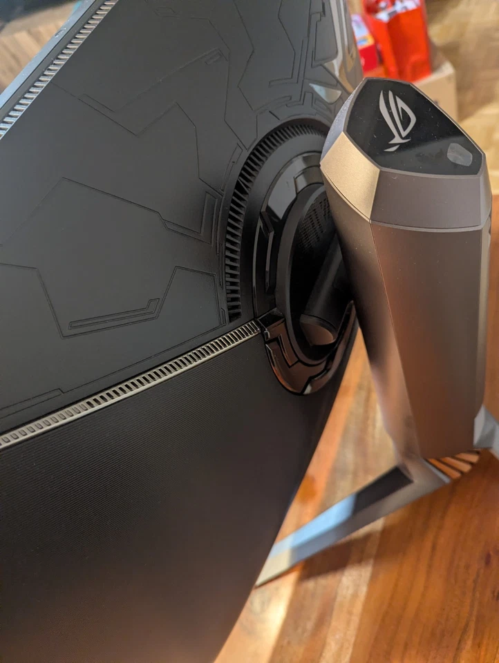 Asus ROG Swift PG27UQ 68,58 cm (27 Zoll) Gaming Monitor - Bild 2 von 4