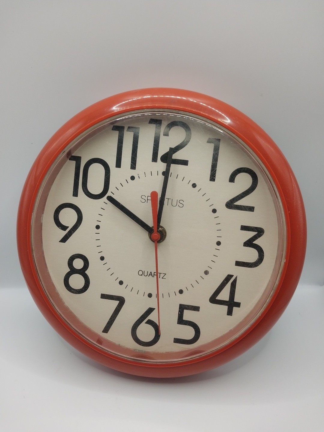 Vintage Spartus Quartz Wall Clock Red Retro Mid Century USA 8 Inch Works Nice