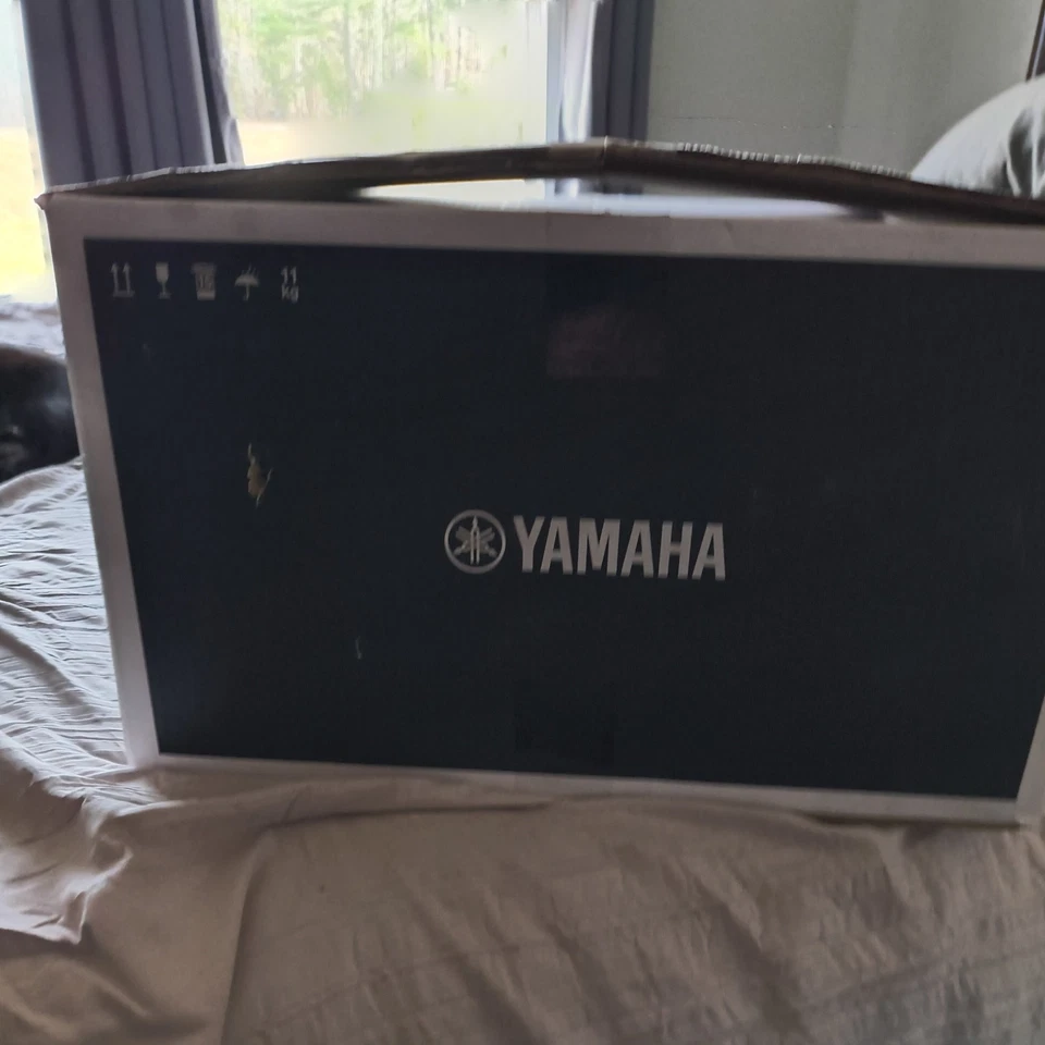 Yamaha RX-V4A 5.2-канальный AV ресивер новый в коробке - черный - Изображение 3 из 3