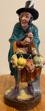 ROYAL DOULTON Figurine HN 2103 'The Mask Seller' 8.5" (21.6cm)