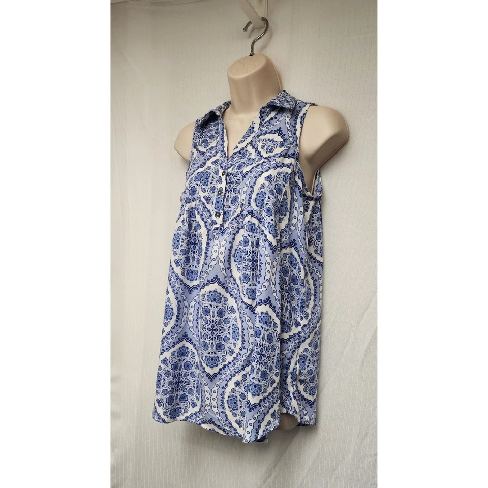 Motherhood Maternity Sleeveless Blouse Shirt Top Color Blue/White Size Small - Image 3 of 4