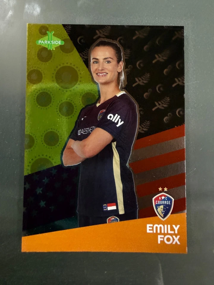 Emily Fox 2023 North Carolina Courage #18 Parkside Vol. 2 NWSL Card Oceania - Image 3 of 4