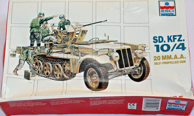 ESCI ERTL 5018 GERMAN SD.KFZ. 10/4 20MM SELF PROPELLED GUN   1:35