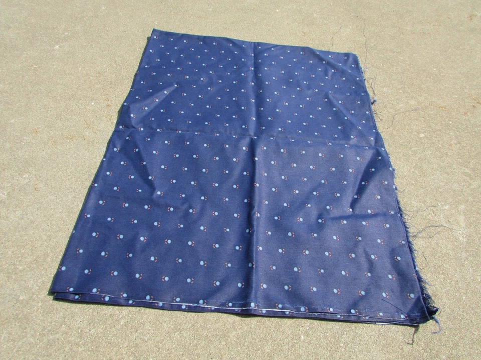 VTG Dark Blue with Blue Flowers & Pink Leaves Poly-Cotton Quilt Fabric 2 Yards - Image 2 of 4