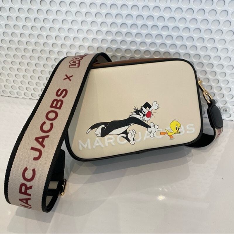 NWT Marc Jacobs Limited Novelty Looney Tunes Crossbody | eBay NWT Marc Jacobs Limited Novelty Looney Tunes Crossbody | eBay