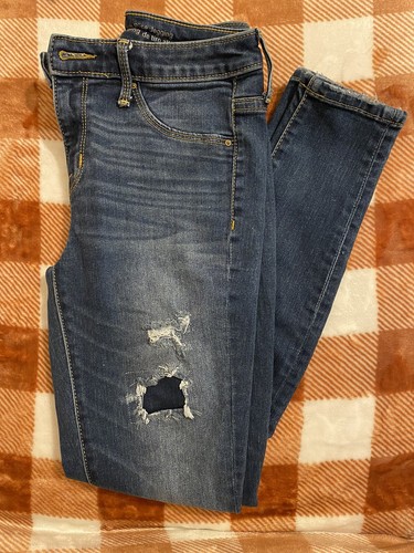 Mossimo Denim- Ripped High Rise Jean 