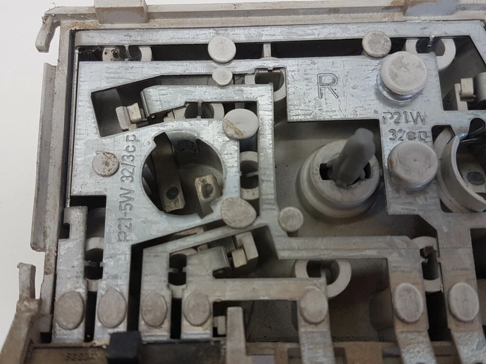 Piloto trasero audi 80/90 (b3) 1991 29632201 GUST13121 Foto 2 de 4