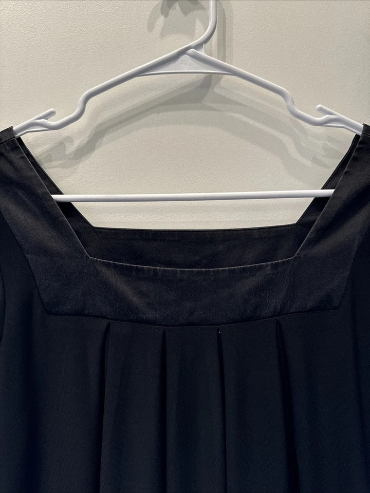 ¡BONITO! Vestido White House Black Market XS cuello cuadrado negro manga 3/4 LBD Foto 2 de 4