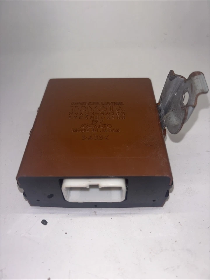 Toyota Tacoma DLX 1998-2003 3,4 L módulo de control de tracción en las 4 ruedas 89533-35130 OEM Foto 3 de 3