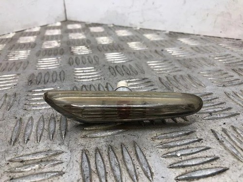 BMW 5 Touring E61 Kotflügelblinker vorne links 8382104 3.50 Diesel 22992111