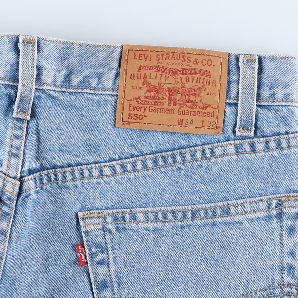 Vintage 2000'S Levi's 00550-4834 Relaxed Fit Tapered Denim Pants Men's Size W34 thumbnail 3