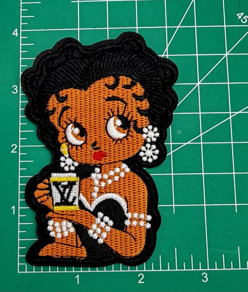 NEW 5pc Embroidered Logo Iron-on Patch/brooch set Heart/Soda can Betty ...