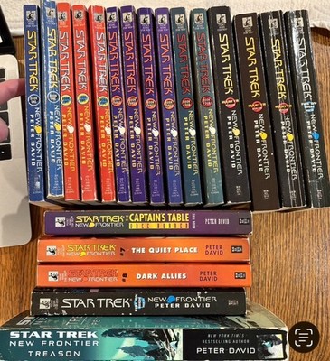 Star Trek New Frontier Build Your Own Book Lot