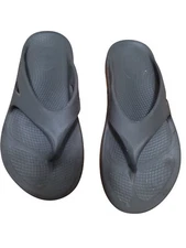 Oofos Original Black Recovery Sandals Unisex Size M 8/W 10 Lightweight & Comfort