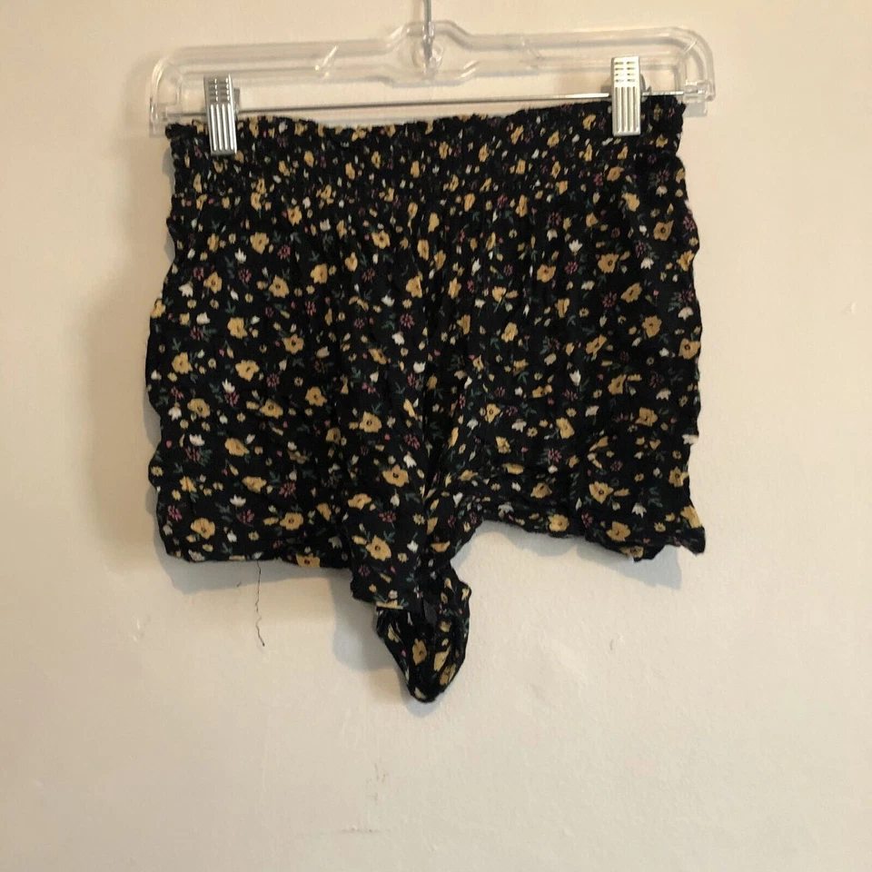 ecote Shorts Women's Small Black Floral Print Pull On Elastic Waist Regular Fit - Image 4 of 4