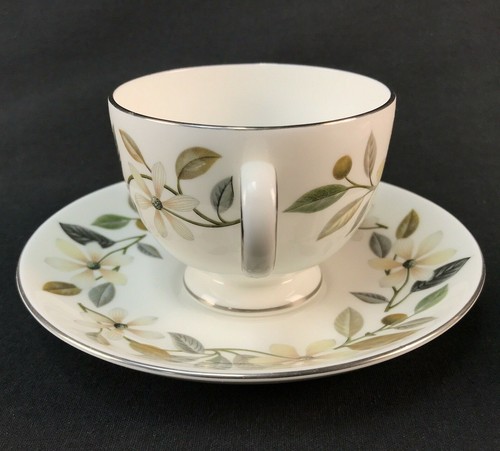 3 - Wedgwood Beaconsfield Leigh Shape Cup & Saucer Sets Green & Black Stamp - Picture 6 of 11