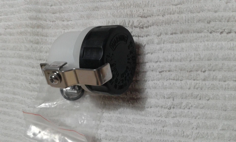 SERBATOIO VASCHETTA POMPA OLIO frizione HONDA CBR1000RR 2004 - 2007 - Imagen 3 de 3