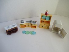Calico Critters Cozy Kitchen Furniture with Accessories