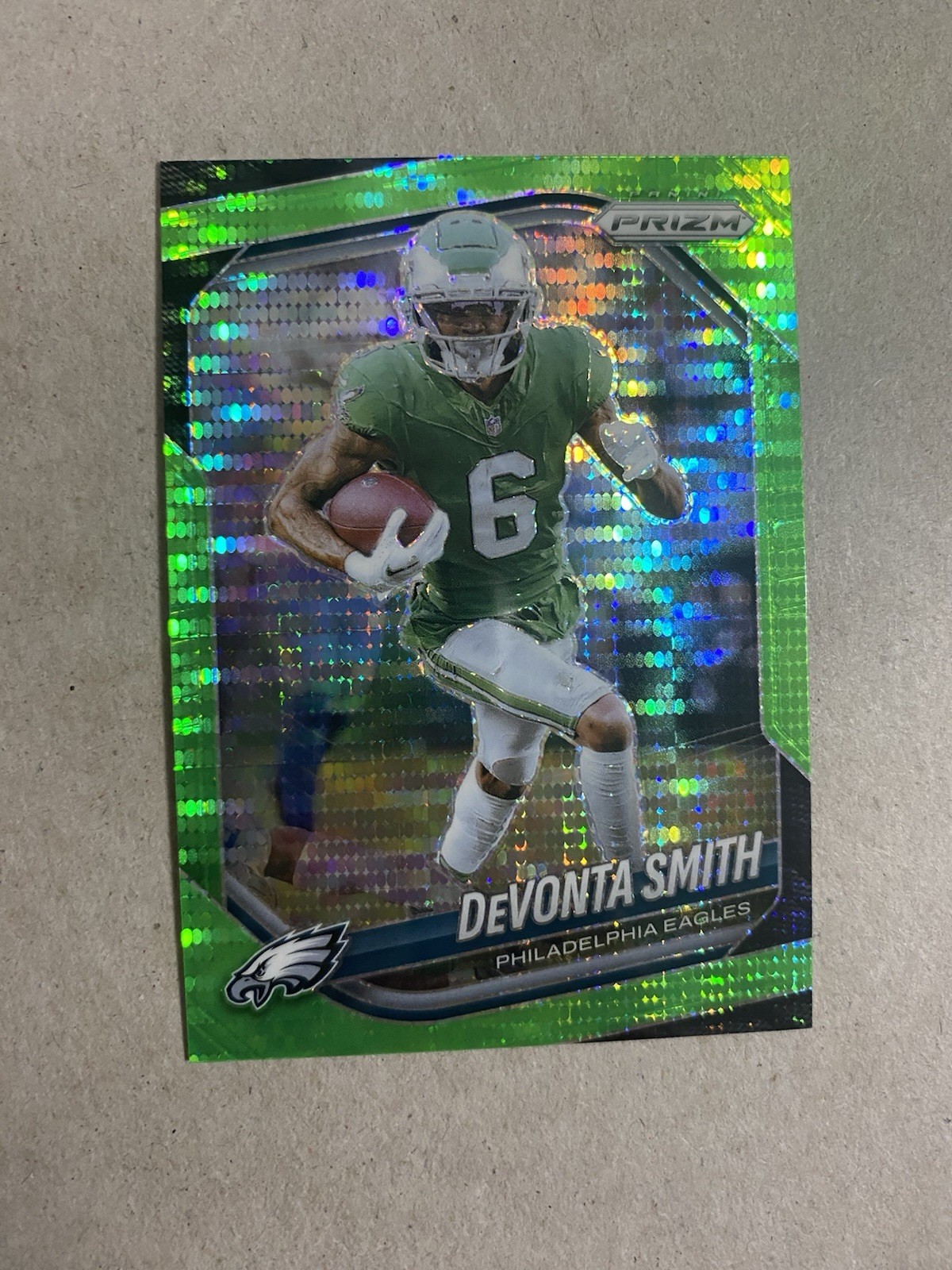 2025 Prizm Football Devonta Smith Neon Green Pulsar Prizm # 70