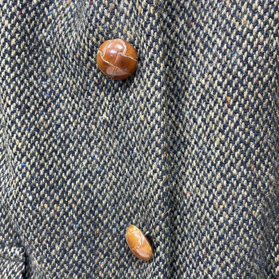 Jaqueta parisiense Joseph Abboud tweed vintage tamanho 42R preta/dourada 100% lã usada - Imagem 4 de 4