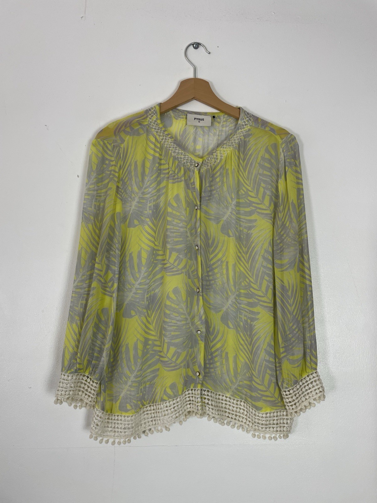 Pyrus Yellow Grey Leaf Patterned Lightweight Cott… - image 1