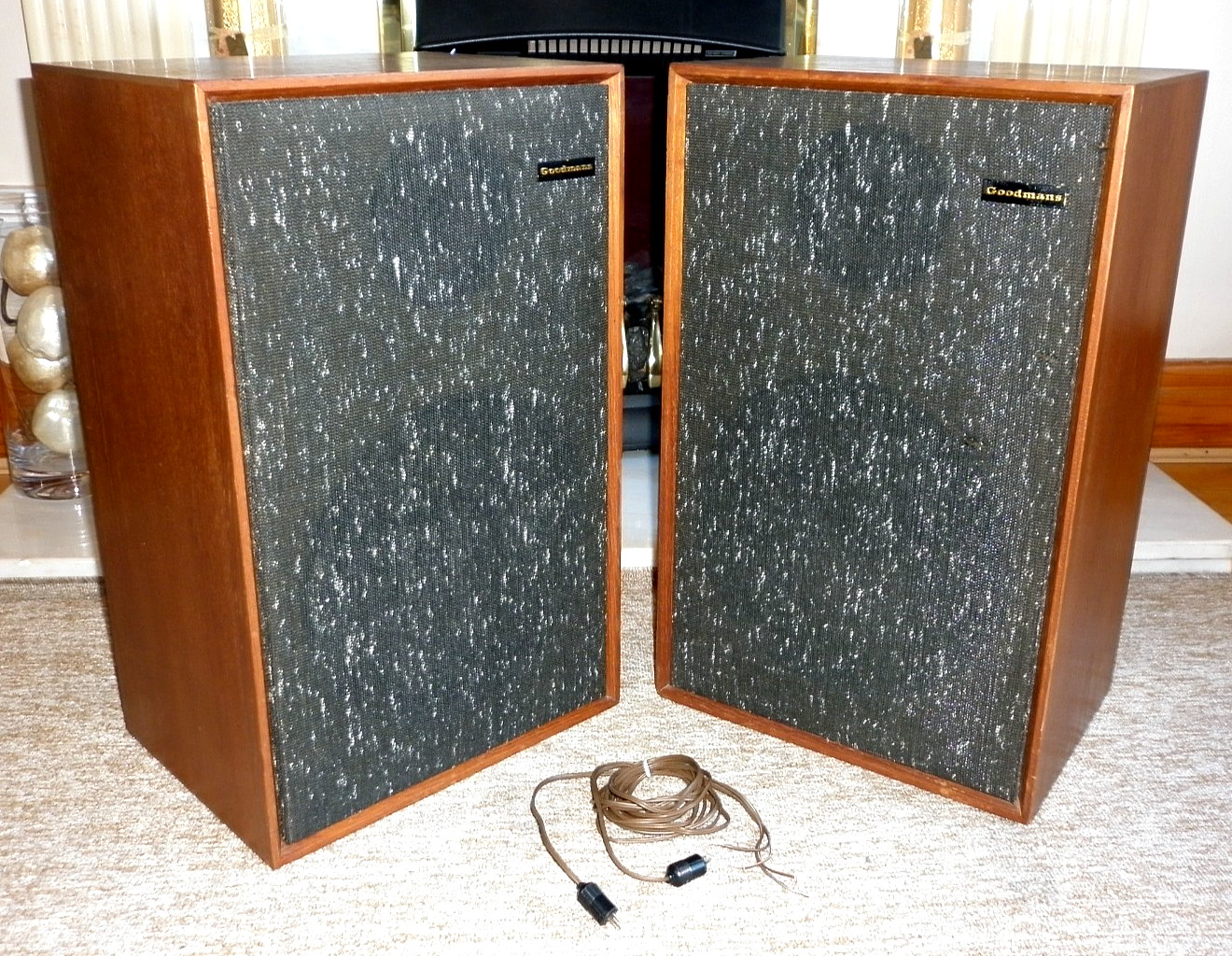 Rare audiophile Goodmans Mezzo II Speakers with 2-Pin connectors-Made in England