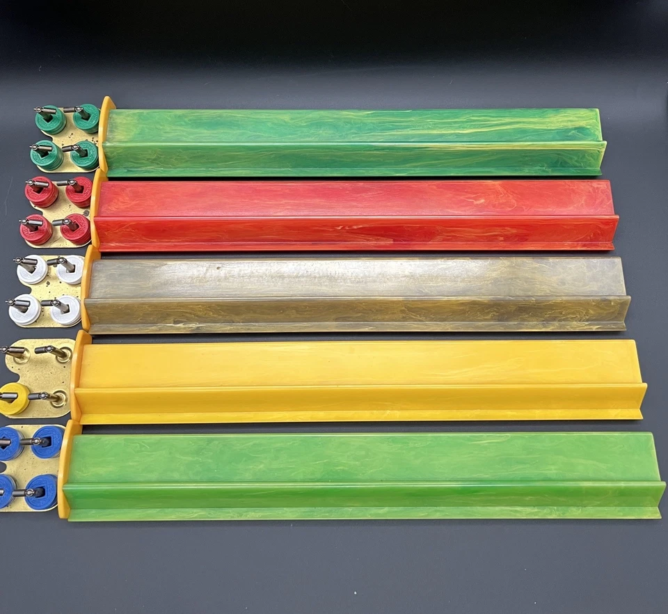 Vtg Royal Depth Control Mahjong Set 163 Bakelite Tiles 5Racks Dice Counter Chips - Image 3 of 4