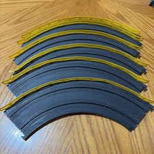 6 Aurora AFX Track Pieces 9 Radius Curve 2519-A 2519A / Guardrail 1973 1974