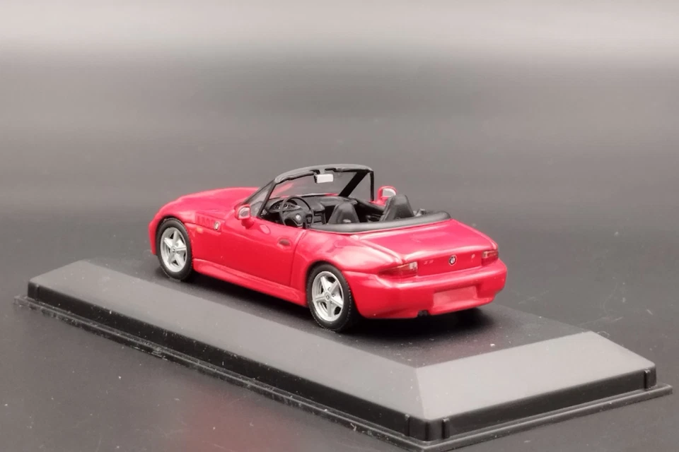 1:43 BMW Z3 2.8 Cabriolet Red Minichamps - Immagine 4 di 4