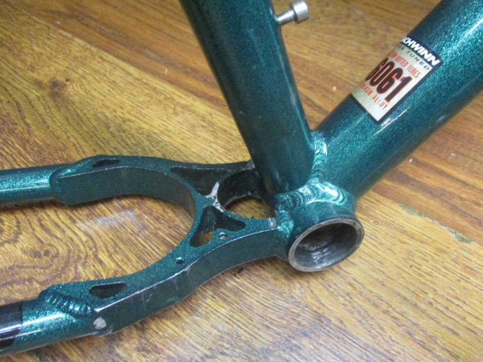 RARO MARCO MTB VOLADIZO VERDE 26" BOTE DE LUBINA DE COSECHA PROPIA SCHWINN VINTAGE  Foto 3 de 4